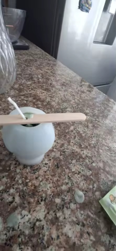 Tulip candle made by Aoife